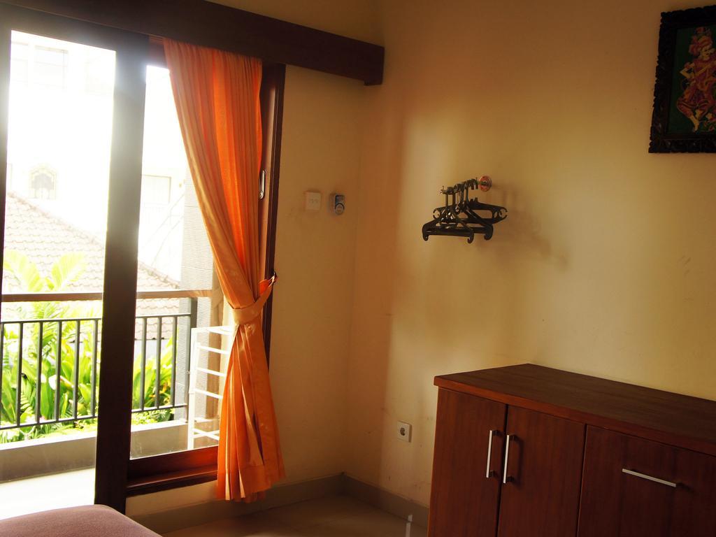 Waringin Homestay Kuta Lombok Esterno foto