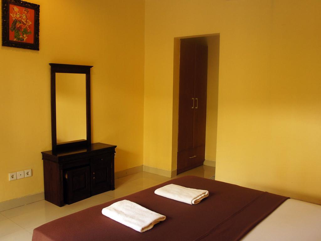 Waringin Homestay Kuta Lombok Esterno foto