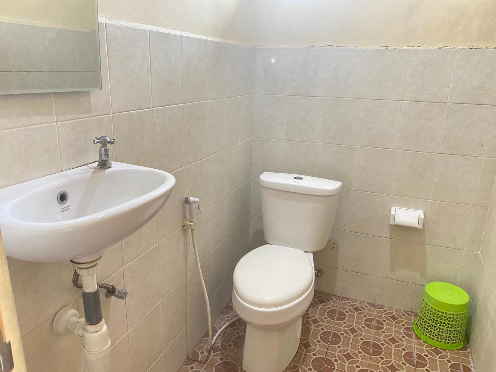 Waringin Homestay Kuta Lombok Esterno foto