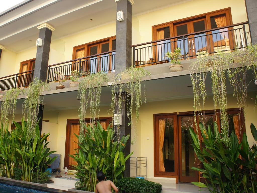 Waringin Homestay Kuta Lombok Esterno foto