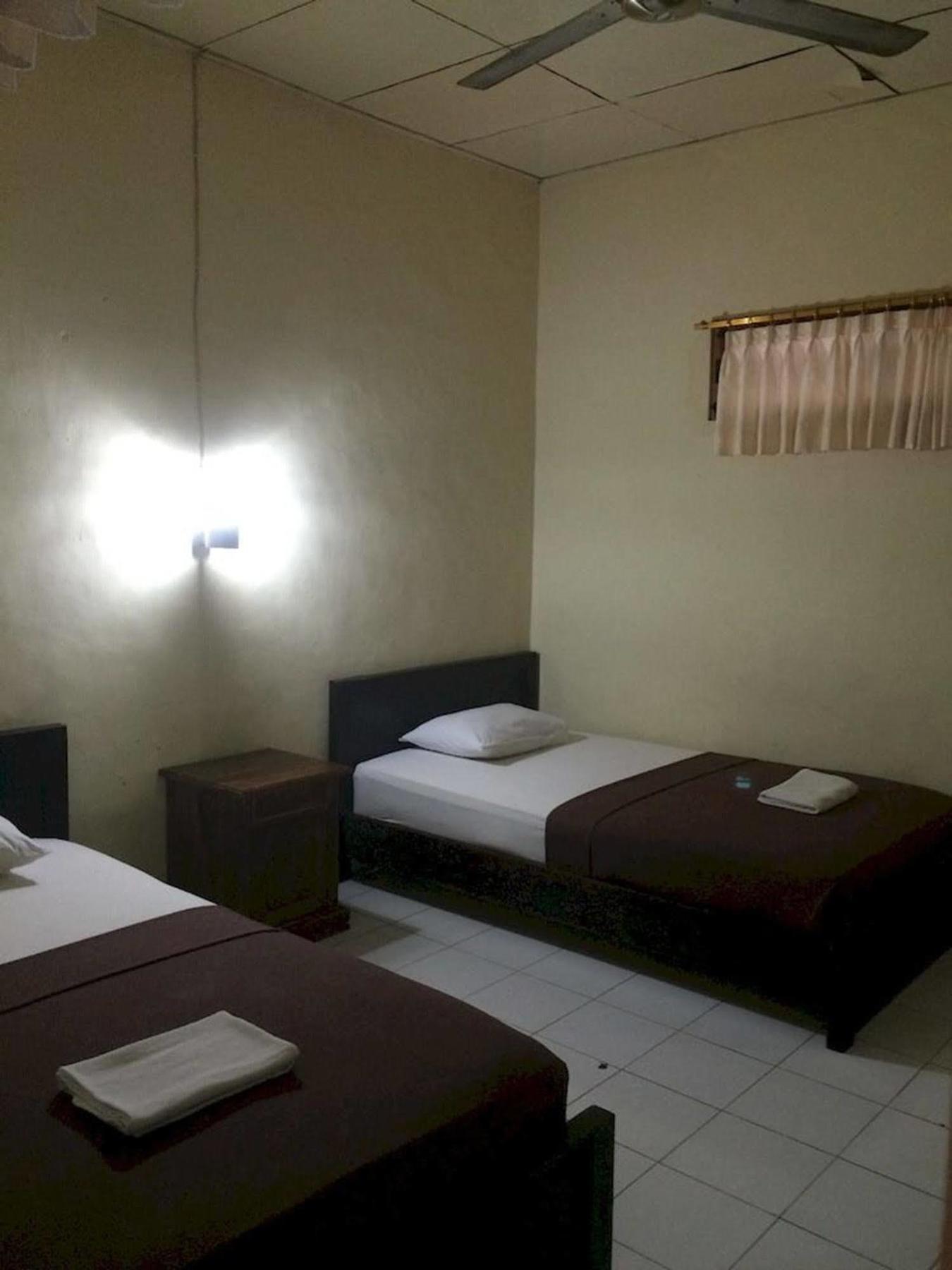 Waringin Homestay Kuta Lombok Esterno foto