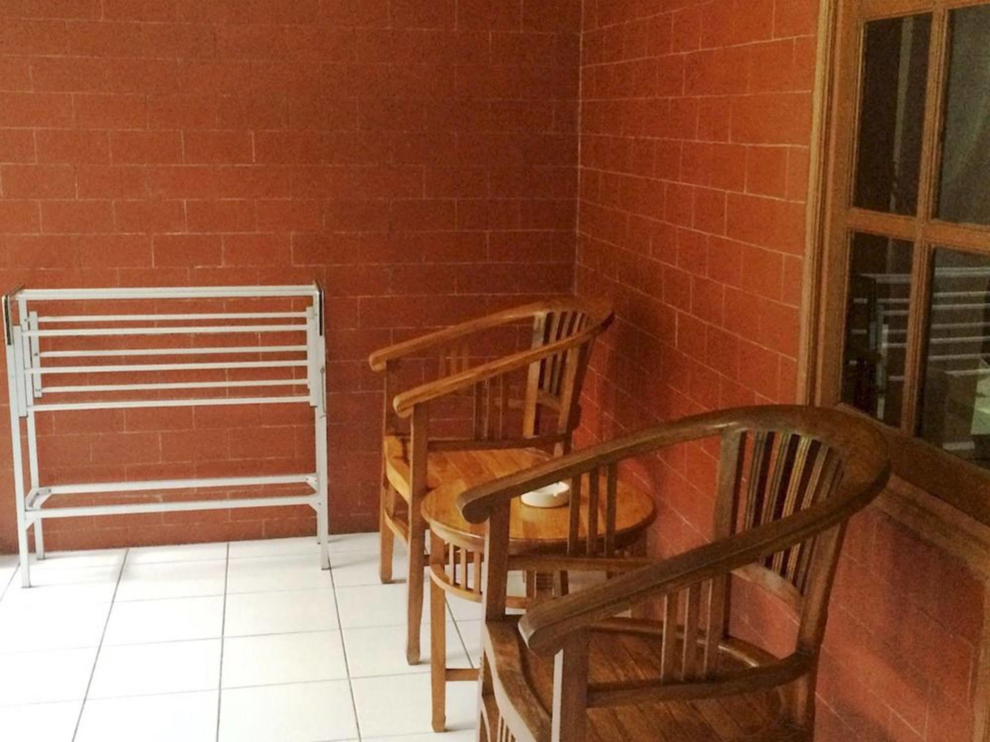 Waringin Homestay Kuta Lombok Esterno foto