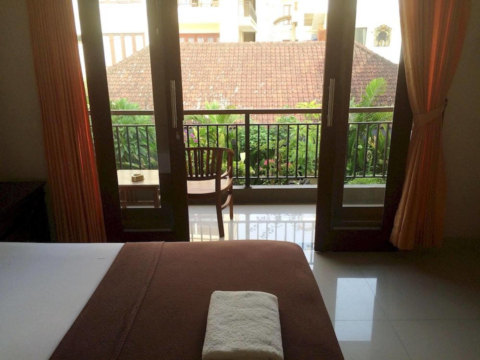 Waringin Homestay Kuta Lombok Esterno foto