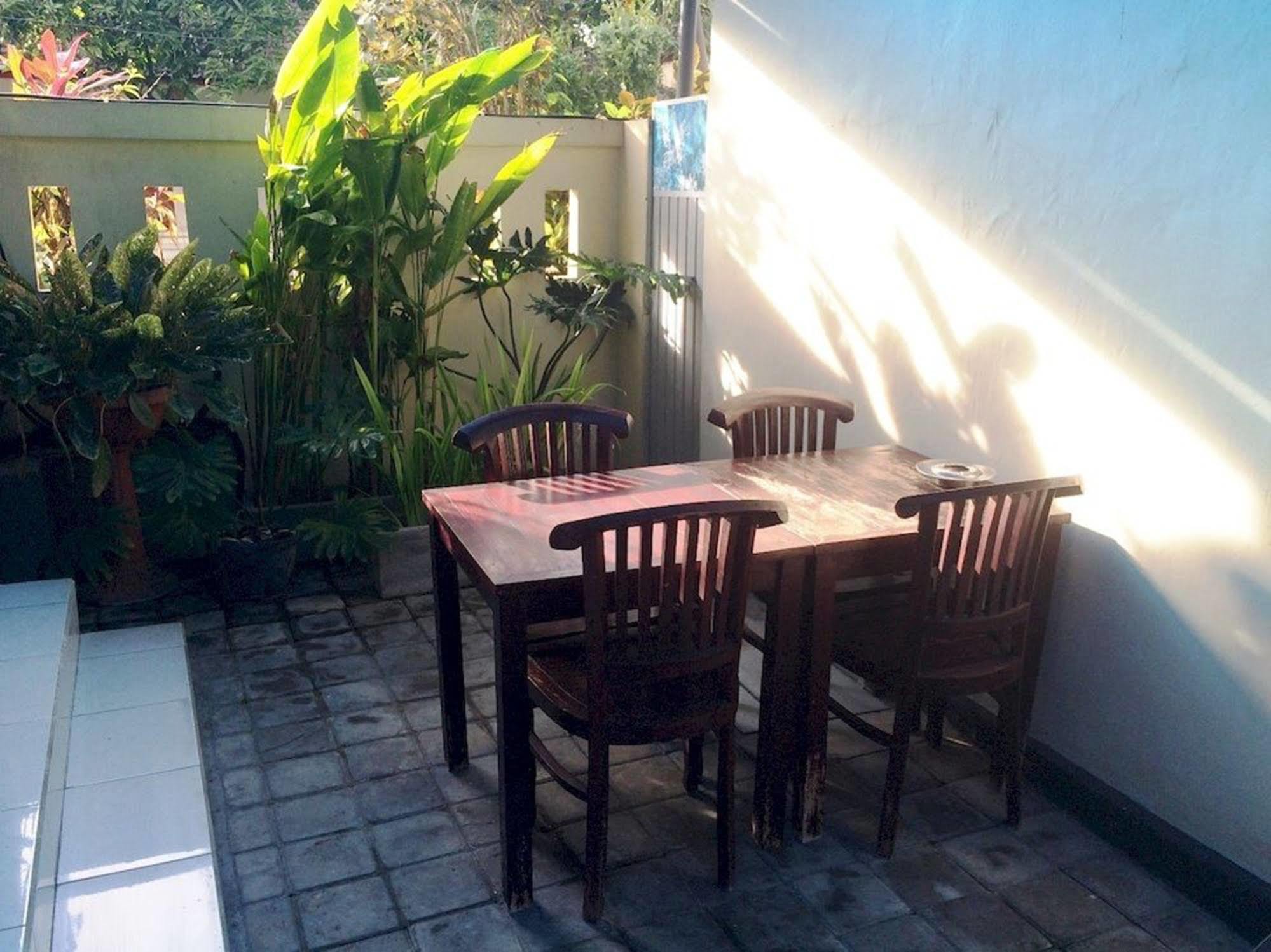 Waringin Homestay Kuta Lombok Esterno foto