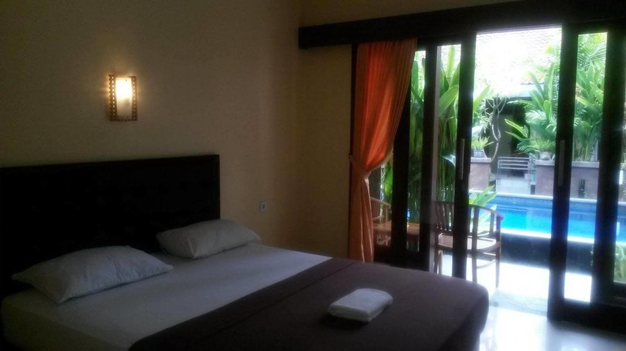 Waringin Homestay Kuta Lombok Esterno foto
